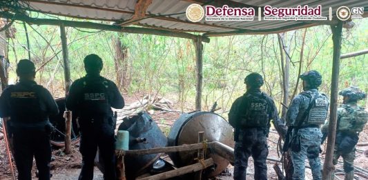 Autoridades federales inhabilitan tres laboratorios clandestinos para elaborar metanfetamina en Guerrero