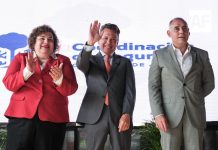 Lemus entrega patrullas y ambulancias a municipios del sur de Jalisco