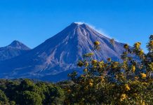Volcán de Colima permanece estable y con riesgo bajo para la población: UEPC