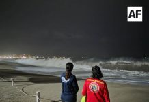 Continúa búsqueda de mujer desaparecida tras ingresar al mar en Puerto Vallarta