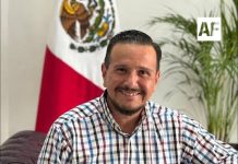 Salineros de Cuyutlán y gobierno mantienen diálogo por ampliación del puerto