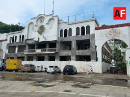 A más de tres años de su desalojo, Presidencia Municipal de Manzanillo continúa en desuso
