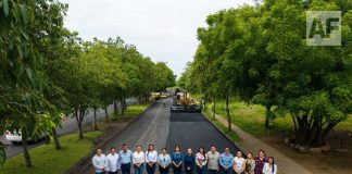 Indira Vizcaíno supervisó la rehabilitación de la avenida Lapislázuli en Villa de Álvarez