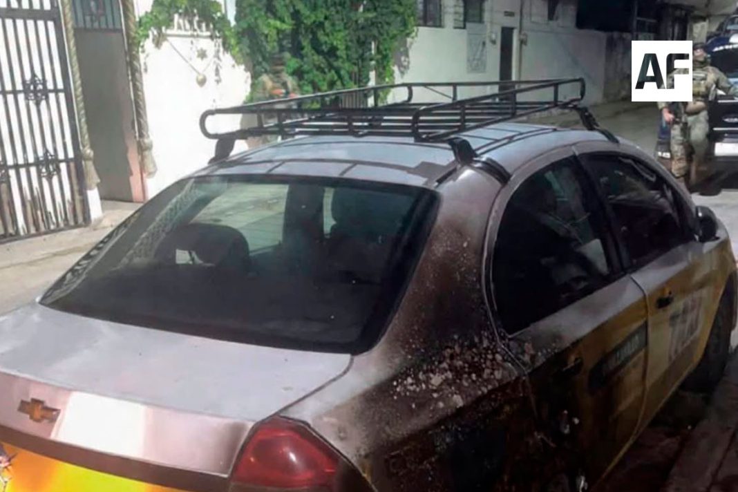 taxi-incendiado-manzanillo