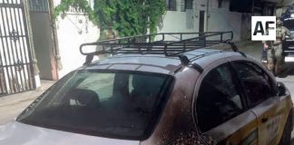 Se incendia taxi en Santiago; presuntamente le lanzaron un artefacto explosivo