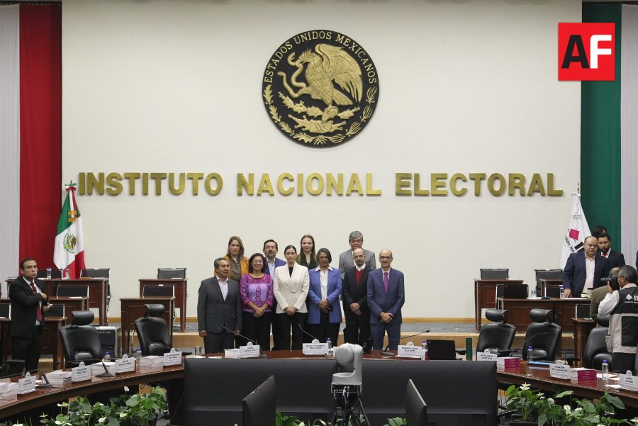Blanca-Cruz-García-asume-presidencia-provisional-del-INE1