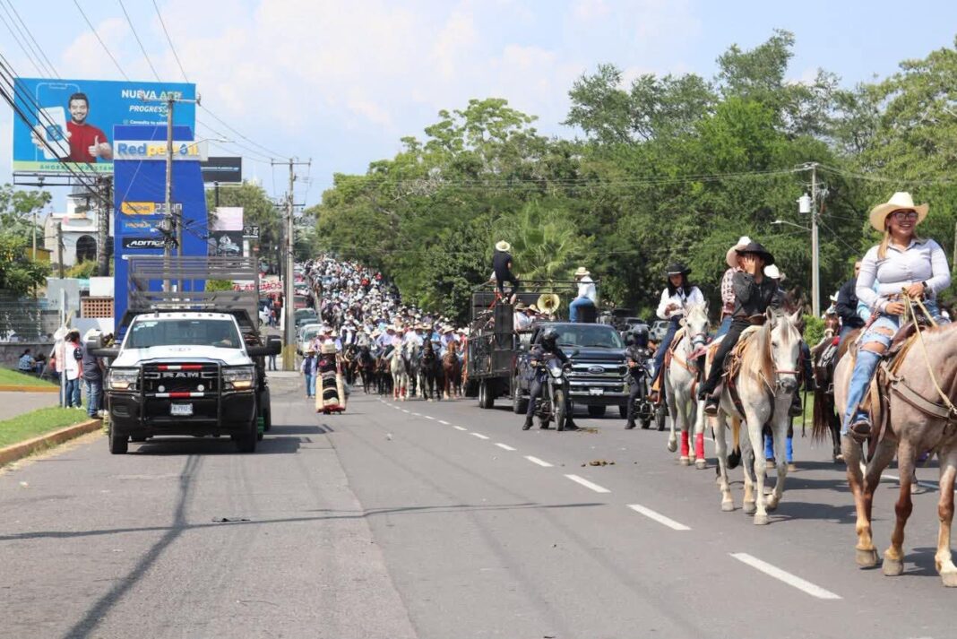 Cabalgata Inaugural Feria Colima 2026 03