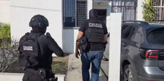 Detienen en Colima a dos presuntos integrantes de grupos criminales; aseguran casi 3 mil bolsas de droga