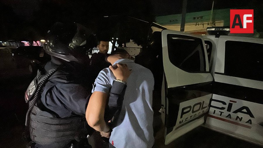 Capturan-a-dos-sujetos-con-más-de-un-kilo-de-droga-en-Tlajomulco1