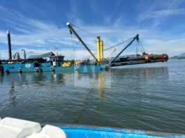 Denuncian presencia de tres dragas en la Laguna de Cuyutlán; exigen intervención de Profepa