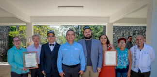 Entrega UdeC reconocimiento nacional a egresada y egresados por la aplicación de sus conocimientos