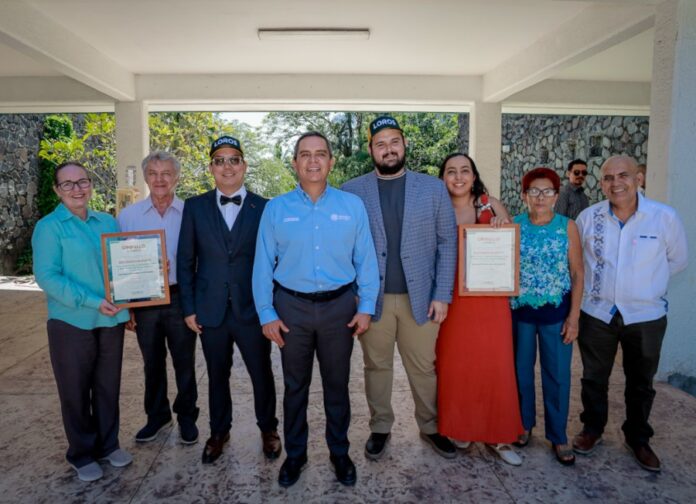 Entrega UdeC reconocimientos Orgullo COMEPO_h