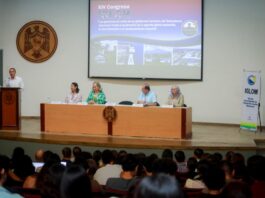 Analizan en la UdeC cómo responder desde los municipios a los desafíos sociales