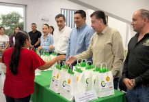 Acercan UdeC y Ternium a familias y estudiantes mediante taller de tecnologías