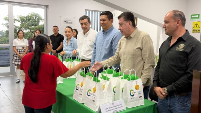 Inicia curso-taller Conectan12, en Cuauhtémoc_b