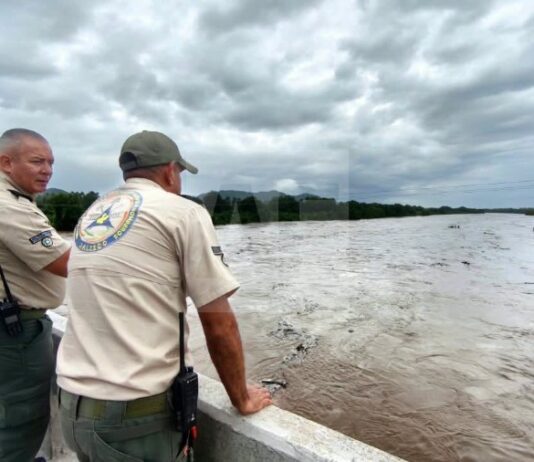 Río Marabasco alcanza el 100% de su capacidad; PC mantiene vigilancia en Cihuatlán