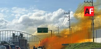 Atienden fuga de ácido nítrico en carretera Guadalajara-Chapala
