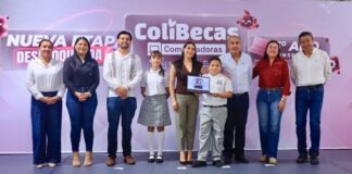 Indira Vizcaíno entrega 1,805 ColiBecas Computadoras gratuitas a estudiantes de secundarias de Villa de Álvarez