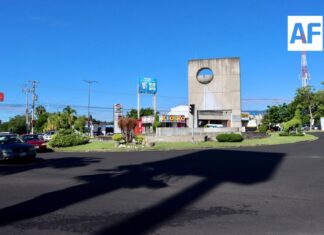 Supervisa Tey pavimentación del nodo vial en la Glorieta de Diosa del Agua