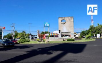 Supervisa Tey pavimentación del nodo vial en la Glorieta de Diosa del Agua