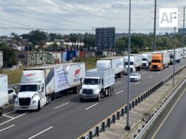 Transportistas bloquean parcialmente accesos a Guadalajara por segundo día consecutivo