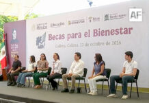 Claudia Sheinbaum inicia en Colima entrega nacional de tarjetas de la Beca Benito Juárez