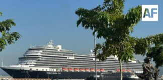 Hace escala en Manzanillo crucero Koningsdam con más de 2 mil 500 pasajeros a bordo