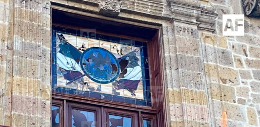 Vinculan a proceso a cinco hombres por daños al edificio del Poder Judicial en Guadalajara