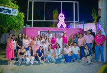 Enciende Tey Lazo Rosa en inicio del mes de la lucha contra el cáncer de mama