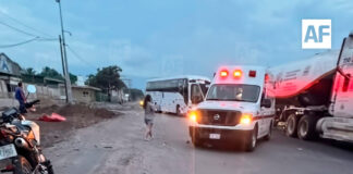 Dos lesionados tras percance vial en la autopista Tecomán-Armería