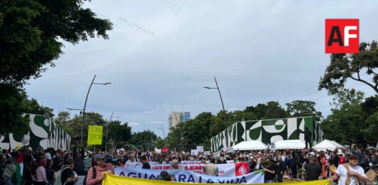 Segunda marcha por agua limpia en Guadalajara termina con daños en edificios públicos