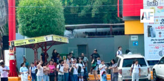 Urgen más espacios dignos para esperar el transporte público en Colima