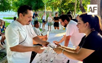 Subsejuv Colima inicia programa de entrega de lentes gratuitos en Tecomán