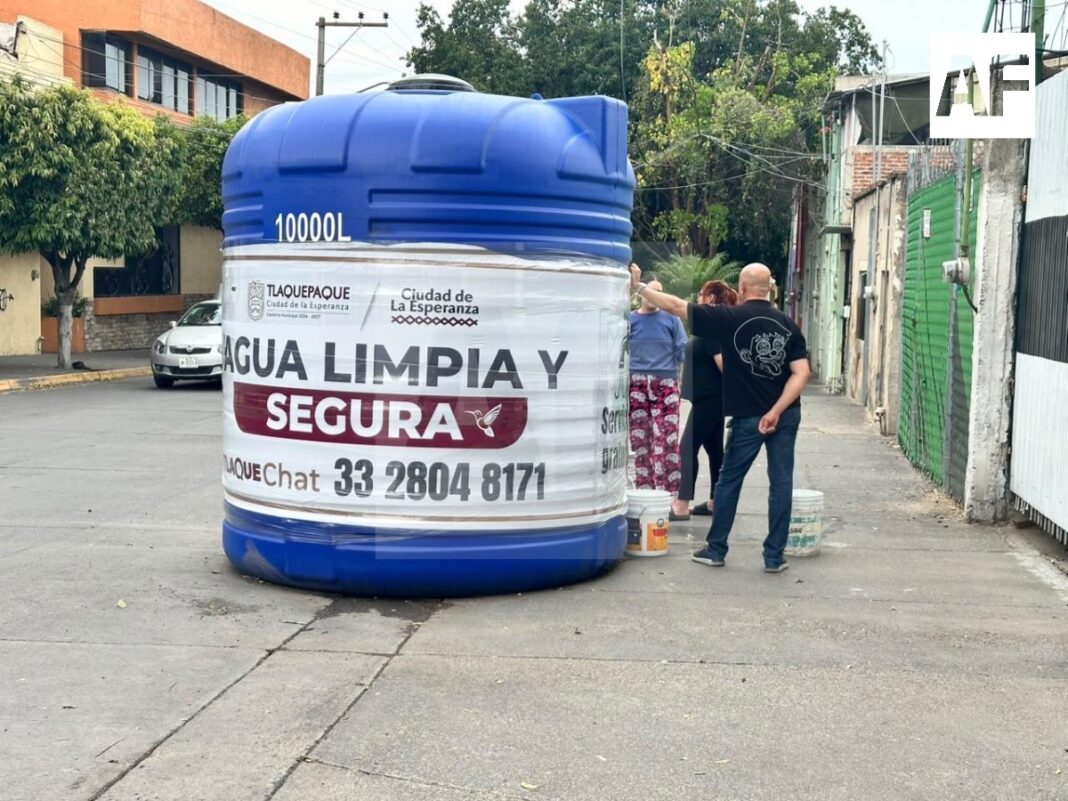 tandeo-agua-tinacos-jalisco_4