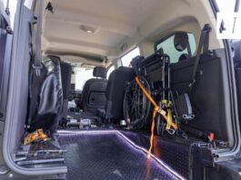 Indira Vizcaíno y Subsemov presentaron primeras unidades de taxis adaptados para personas con discapacidad y movilidad limitada