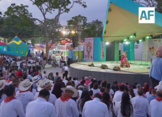 Feria de Colima impulsa el talento local; más de 3 mil artistas participarán en el Teatro del Pueblo
