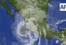 Huracán Trudy se mantiene en categoría 2; está a 170 kilómetros de Manzanillo