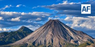 Volcán de Colima se mantiene estable y con baja actividad: UEPCyB